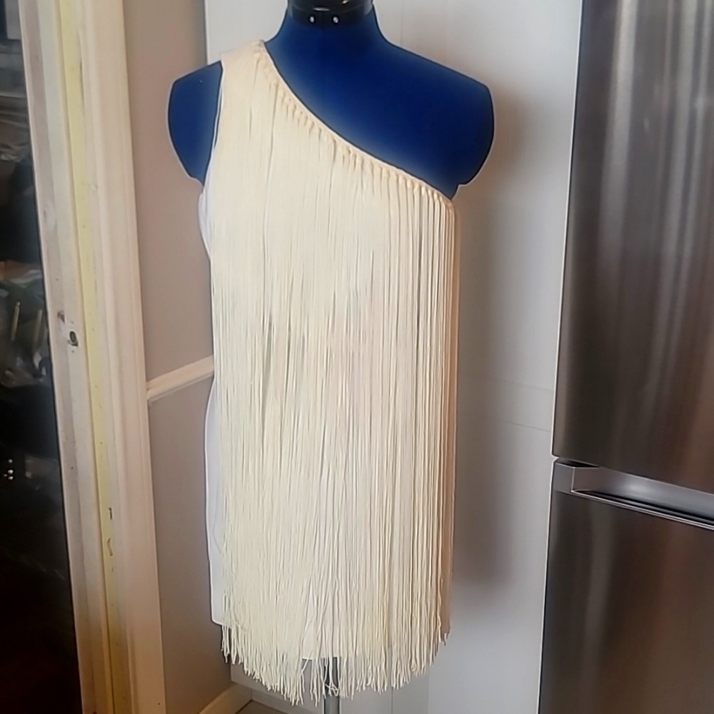 MARCIANO - Guess White Fringe Fun Elegant Cocktail party dress